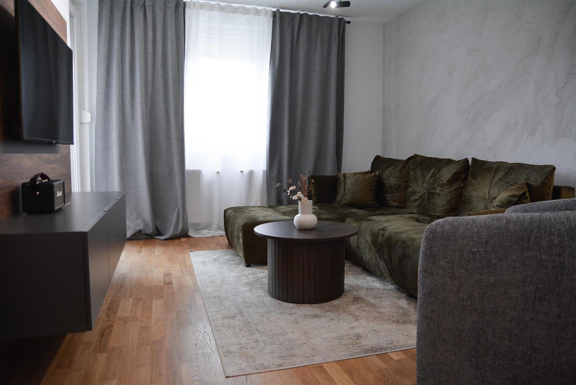 Crown Apartment 3 Суботица Екстериор снимка